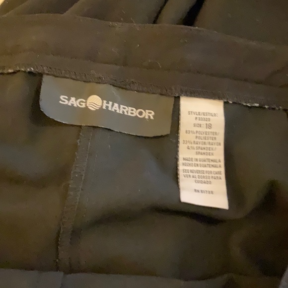 $14 bundle of 3 trousers, 2 size 18 & 1 size 16 - Picture 6 of 9